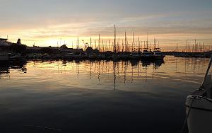 2025 11 28 TOULON EN SOIREE -  LE PORT ET ILLUMINATIONS VILLE (2)